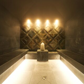 Illustrative photograph of traditional hammam and spa atmosphere
